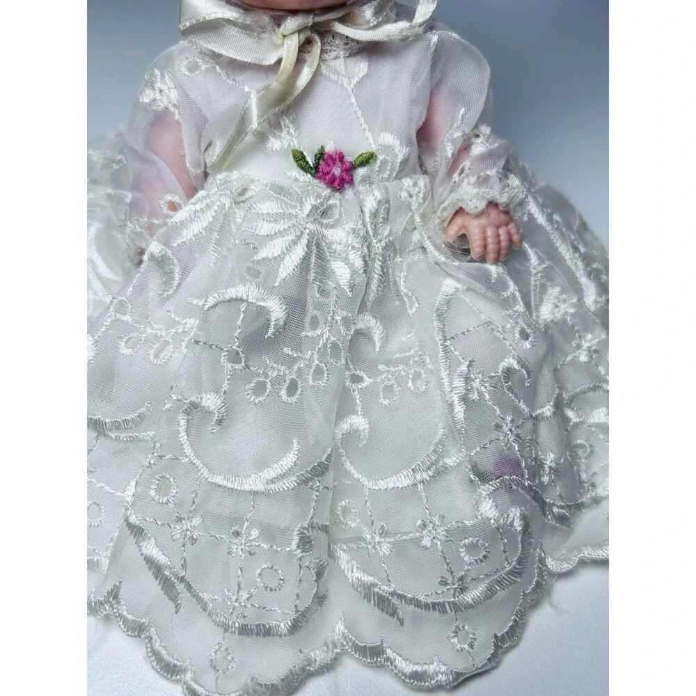 Doll8” Hard Plastic Sleepy Eyes Original Christening Outfit MCM 1950’s Hong Kong